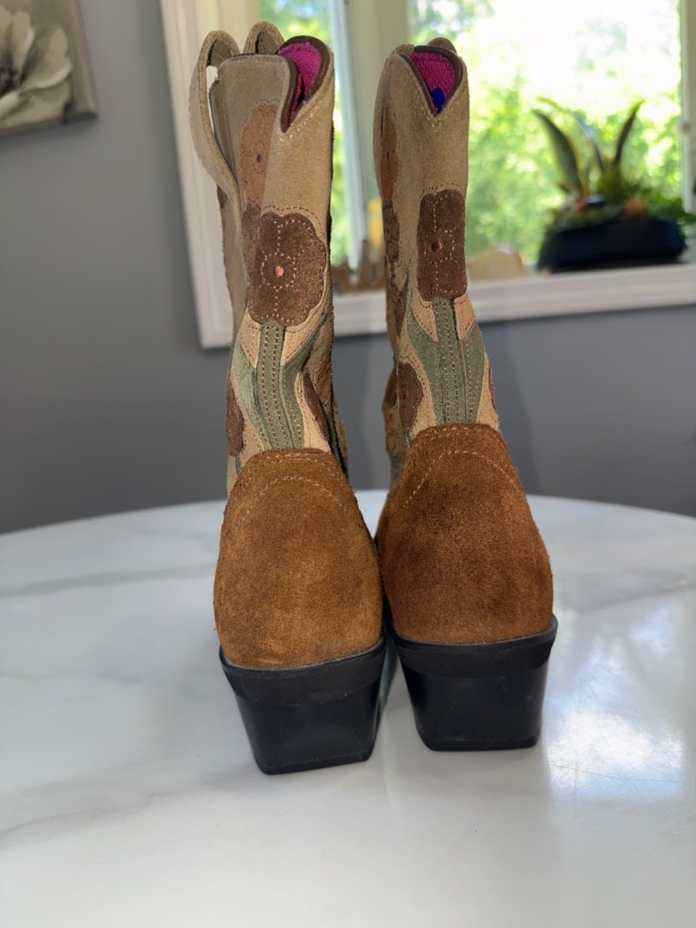 Ariat cowboy boots - Picture 4 of 12